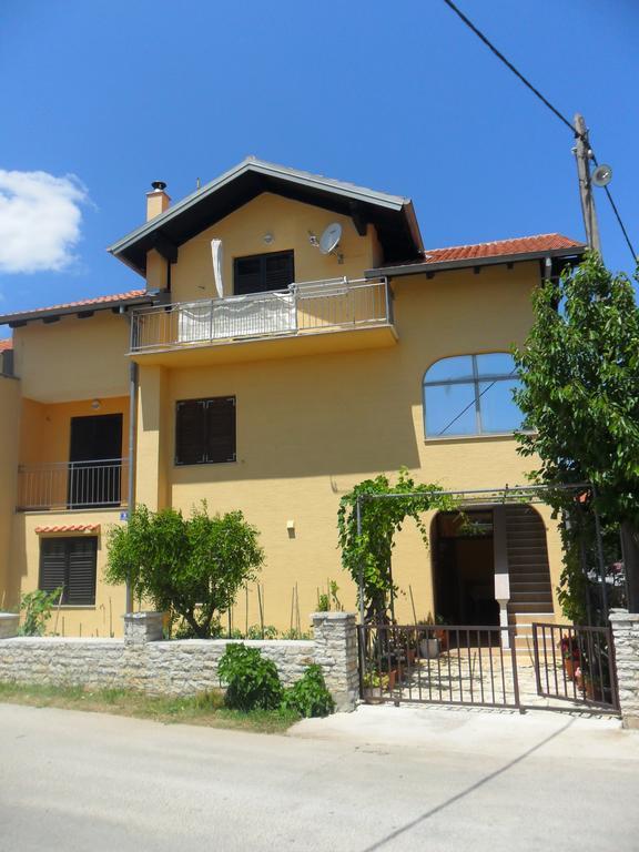 Sukošan Apartments Stana מראה חיצוני תמונה
